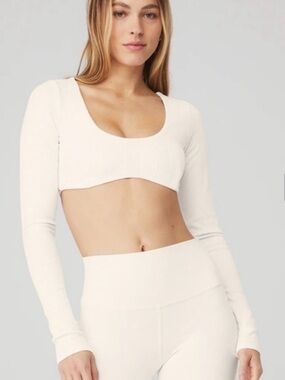 Alo Yoga Ribbed Define Long Sleeve Cropped Bra Top Cream/Ivory
